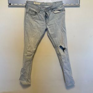 Gap skinny jeans, 32 waist 32 length whole in knee